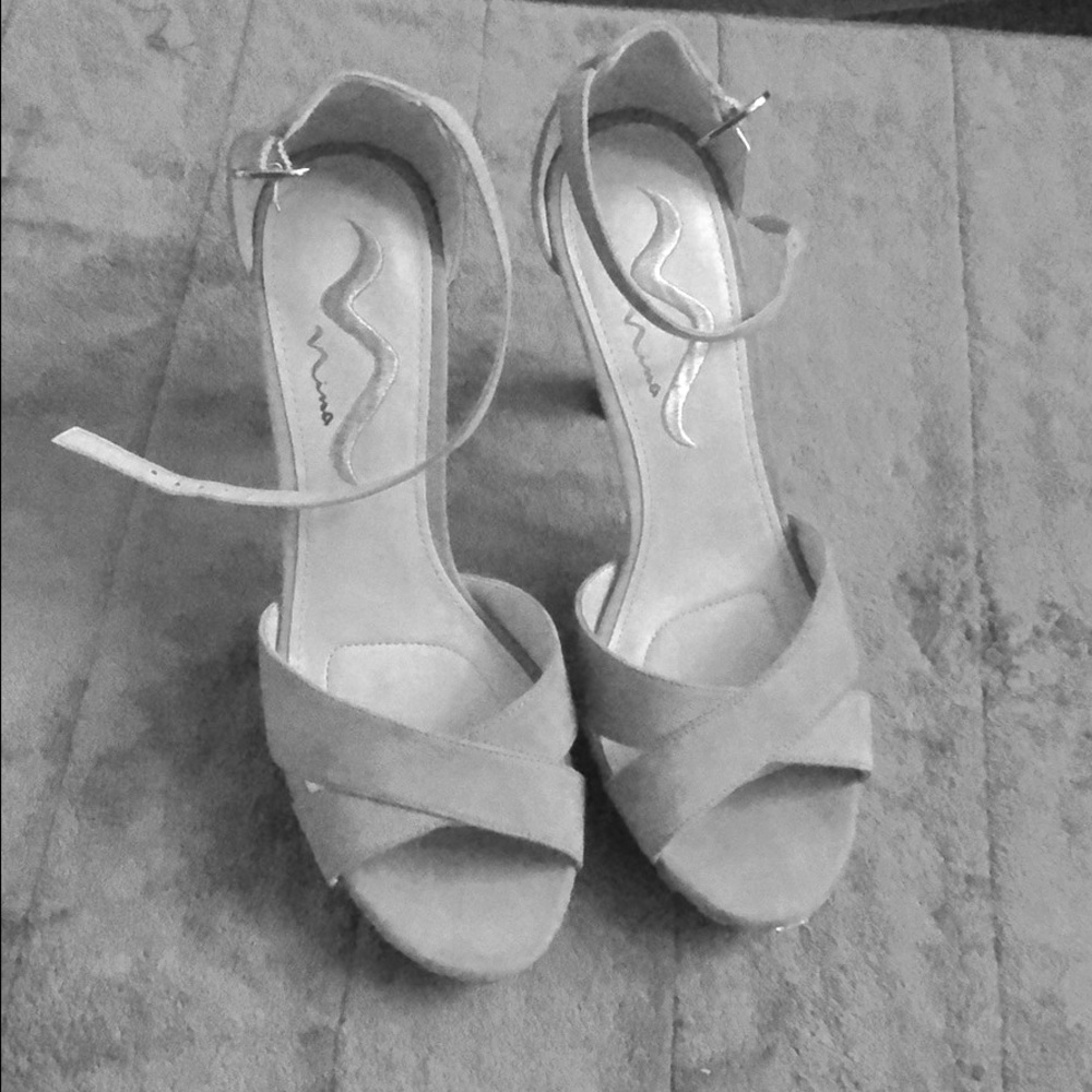 Gray Suede Dress Pumps NIB